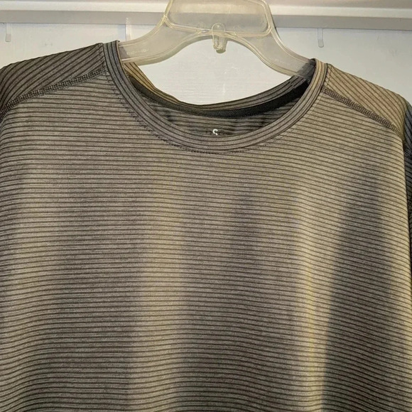 DSG Short Sleeve Tee Shirt - Picture 2 of 5